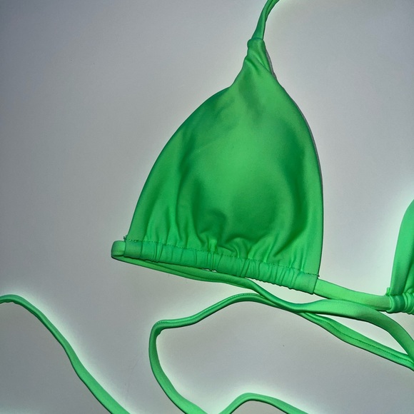 NEON GREEN SWIMSUITS - Picture 3 of 3